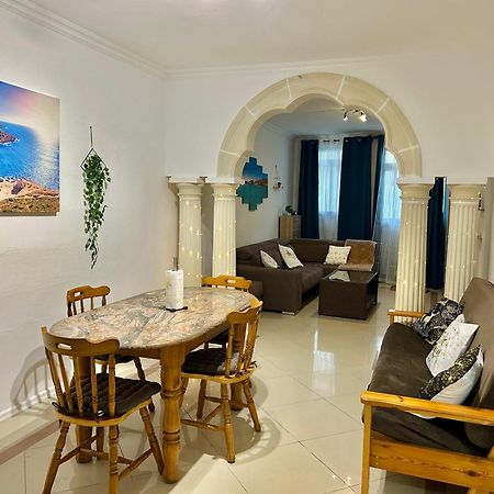 Beach Front 3-Bedroom Holiday Home Mellieħa Esterno foto